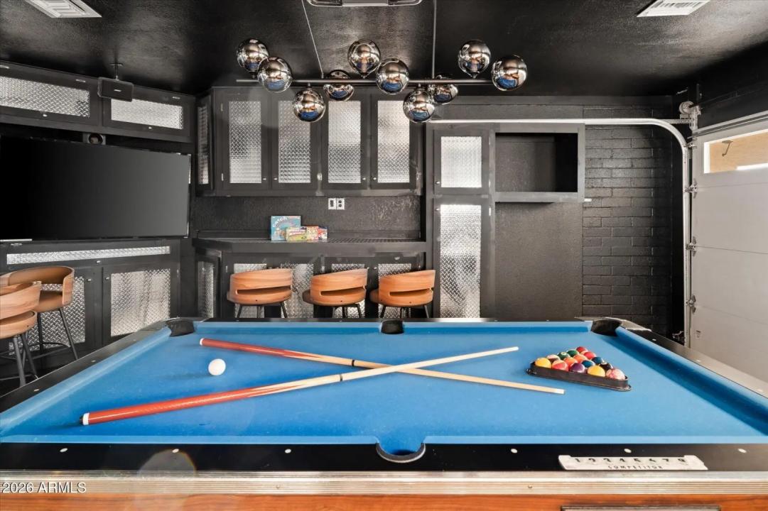 Real Estate Picture 50