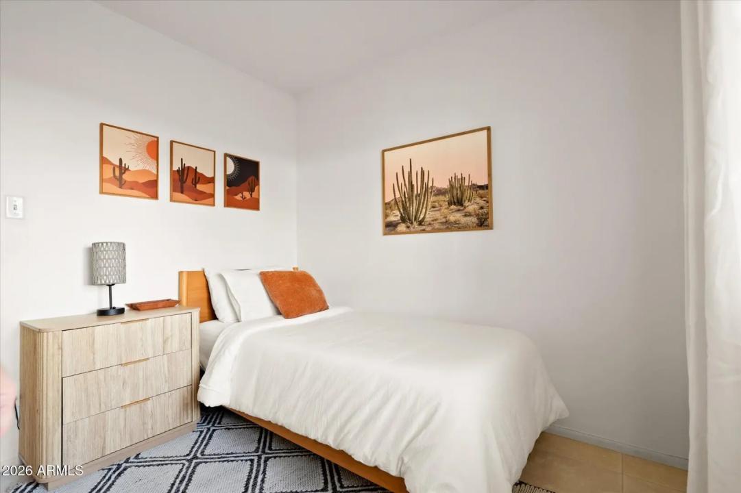 Real Estate Picture 70