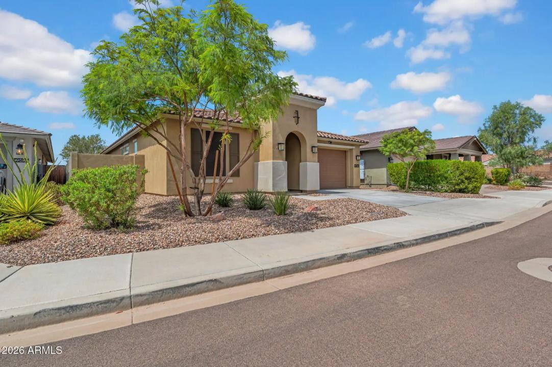 Real Estate Picture 2