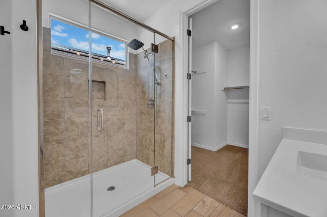 Real Estate Picture 16