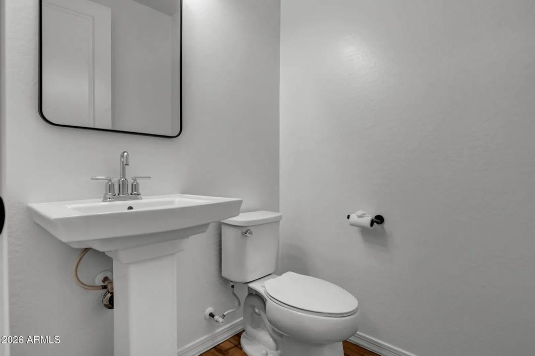 Real Estate Picture 21