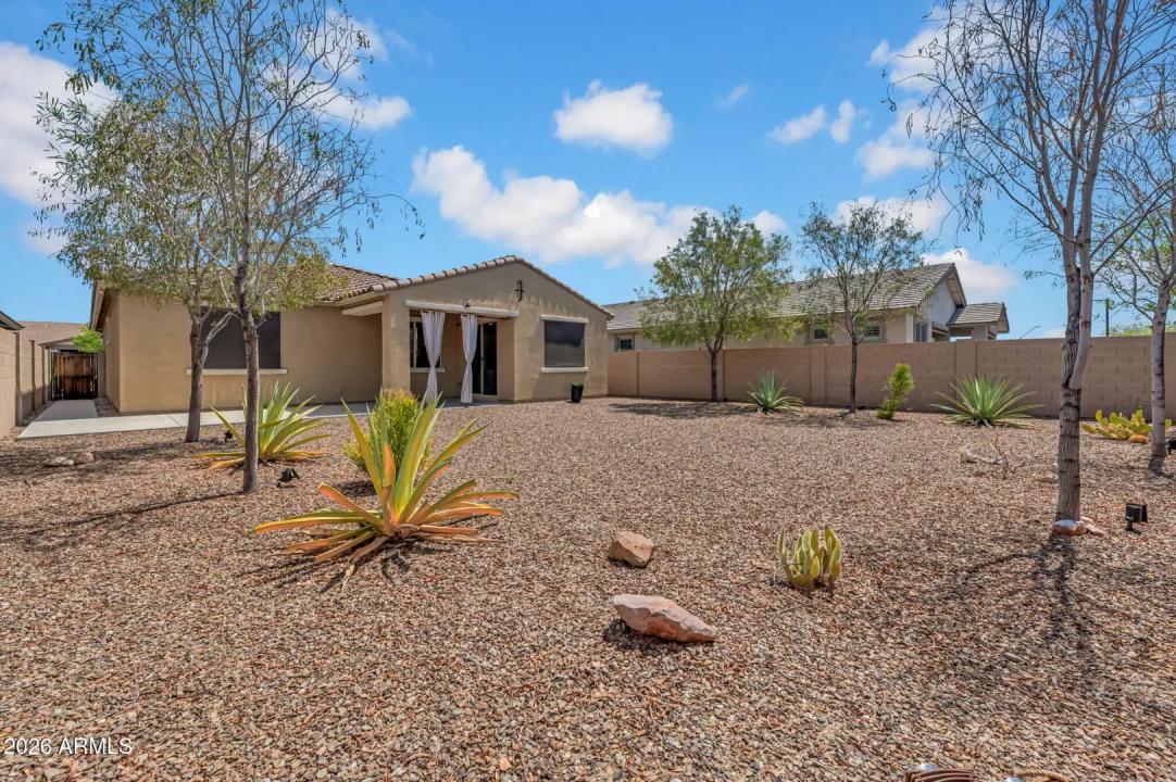 Real Estate Picture 27
