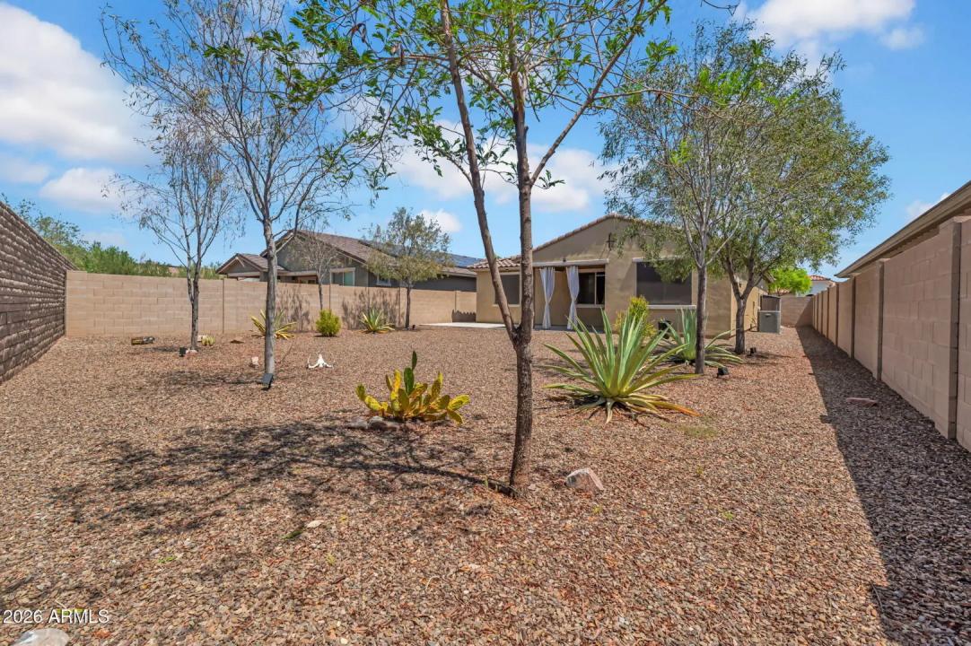 Real Estate Picture 28