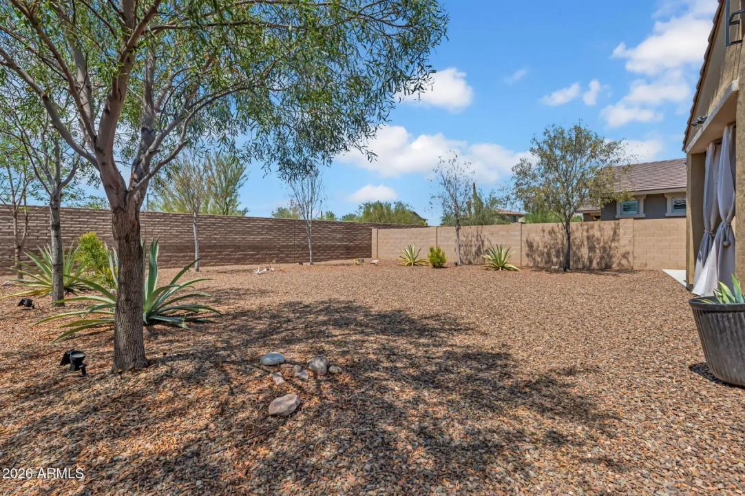 Real Estate Picture 29
