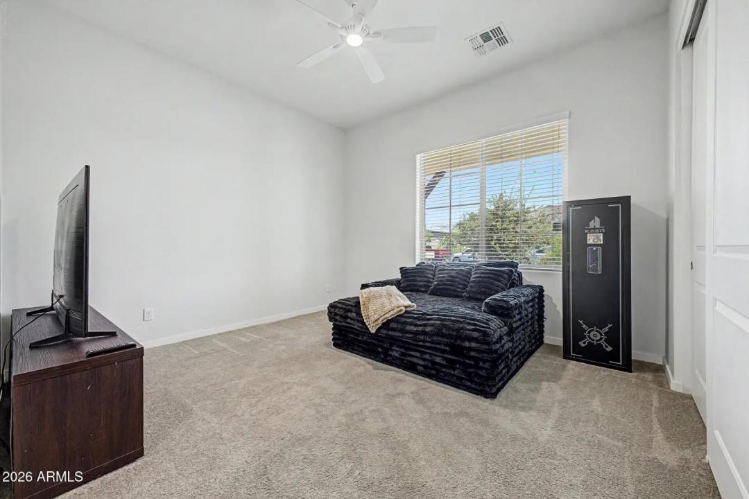 Real Estate Picture 27