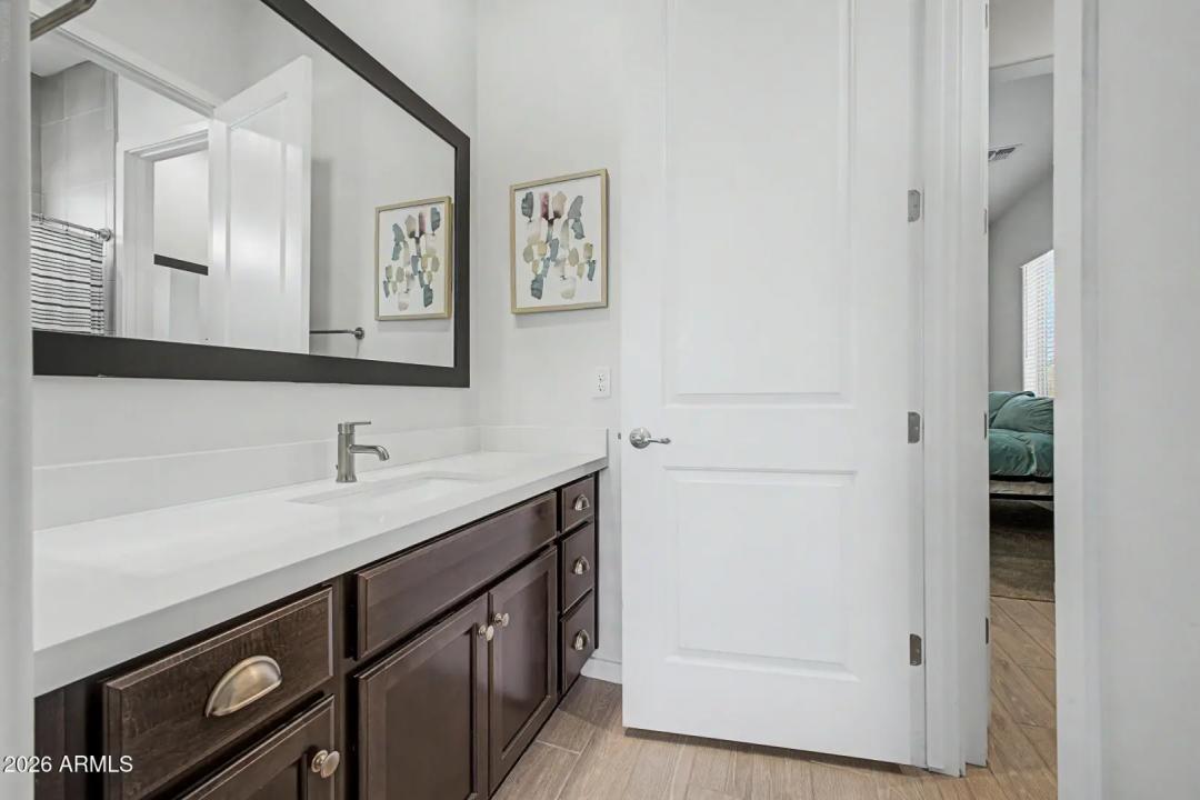 Real Estate Picture 29