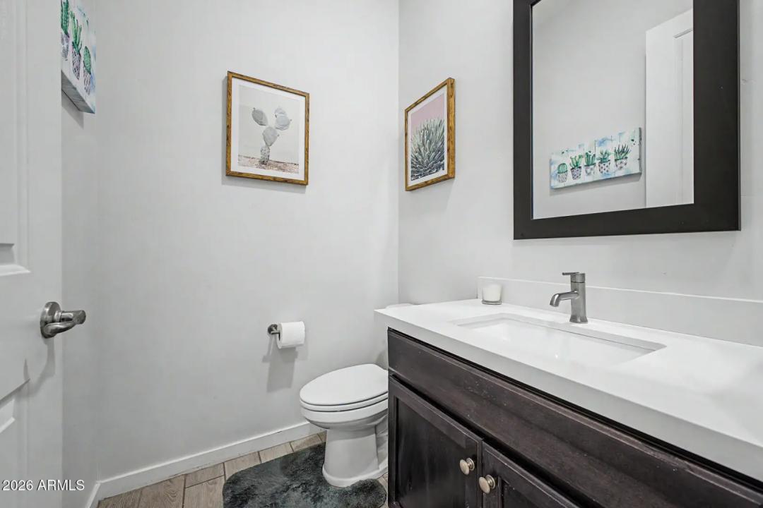 Real Estate Picture 33