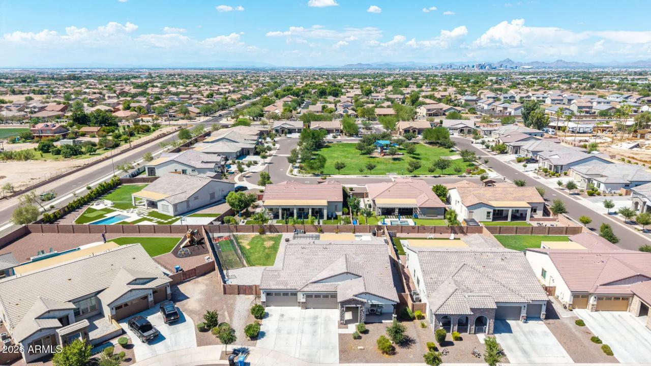 Real Estate Picture 53