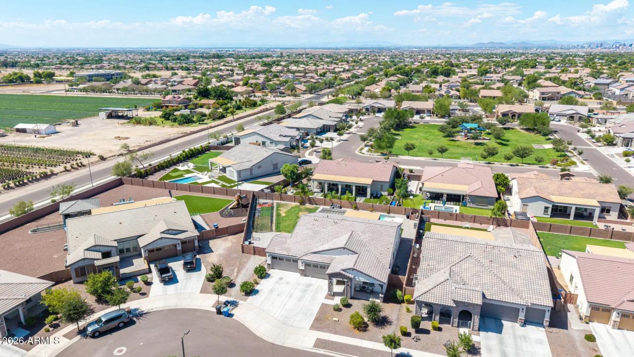Real Estate Picture 54