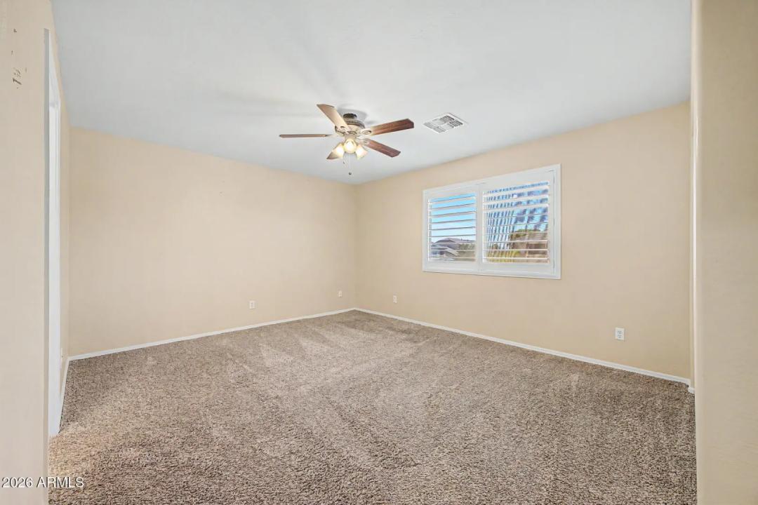 Real Estate Picture 22