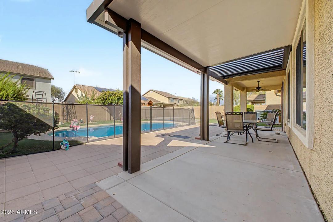 Real Estate Picture 37