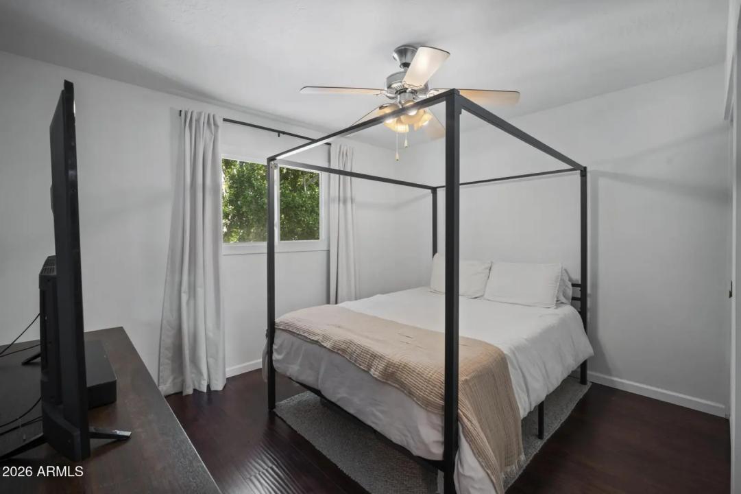 Real Estate Picture 36