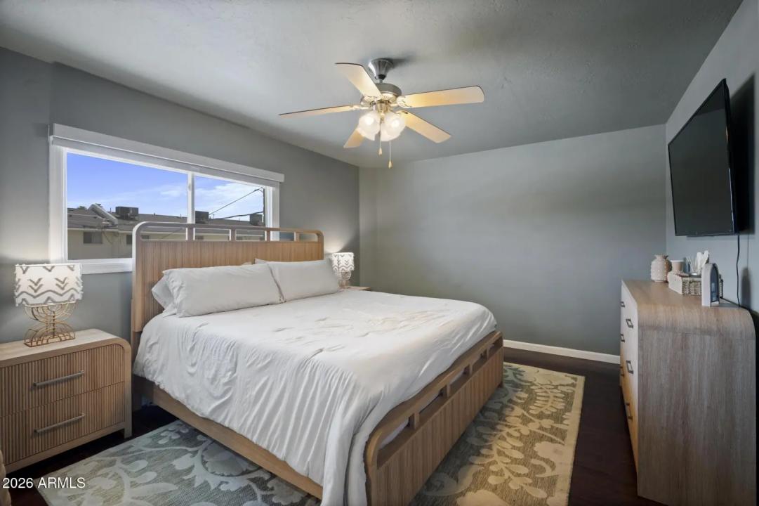 Real Estate Picture 39