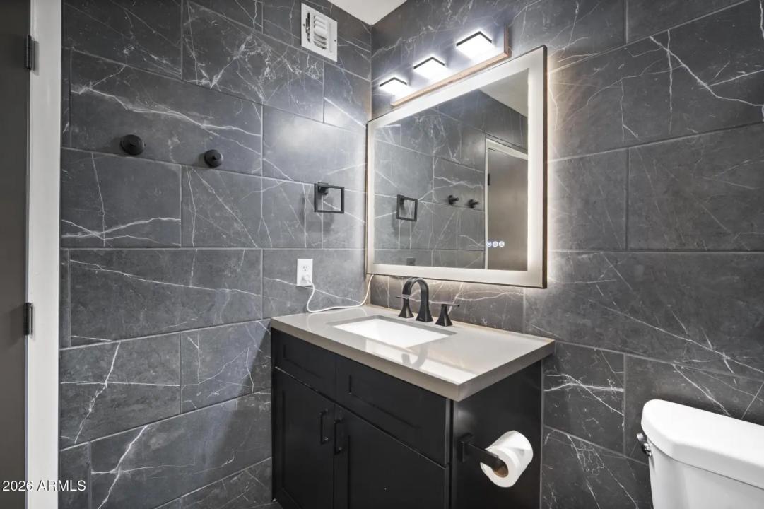 Real Estate Picture 47
