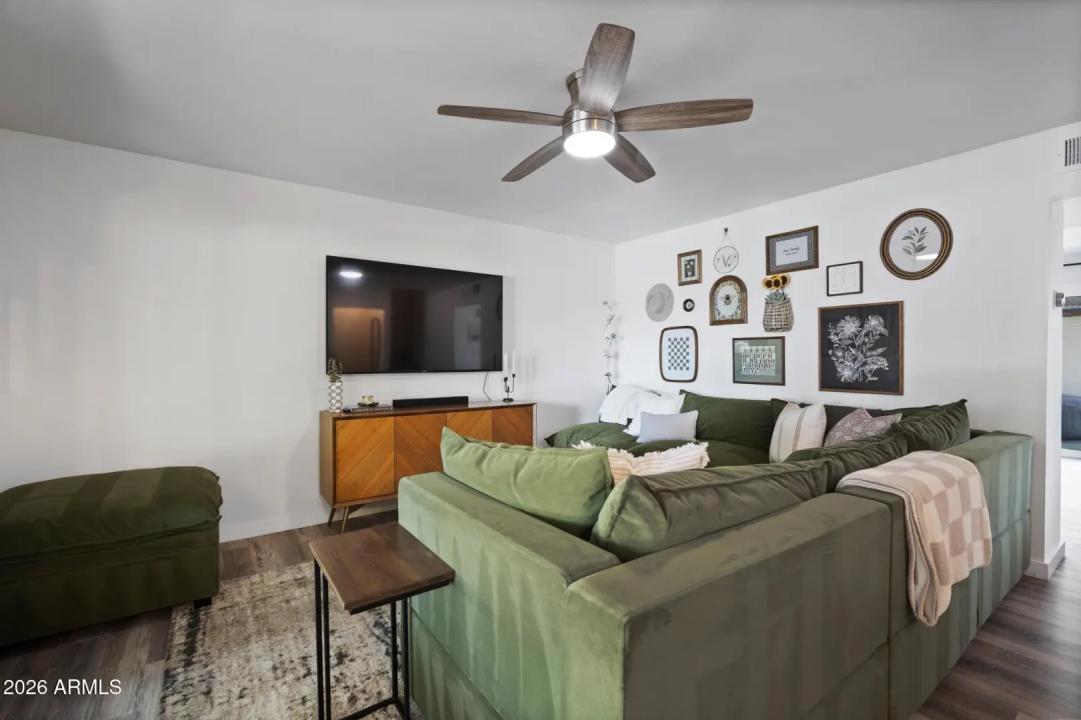 Real Estate Picture 29