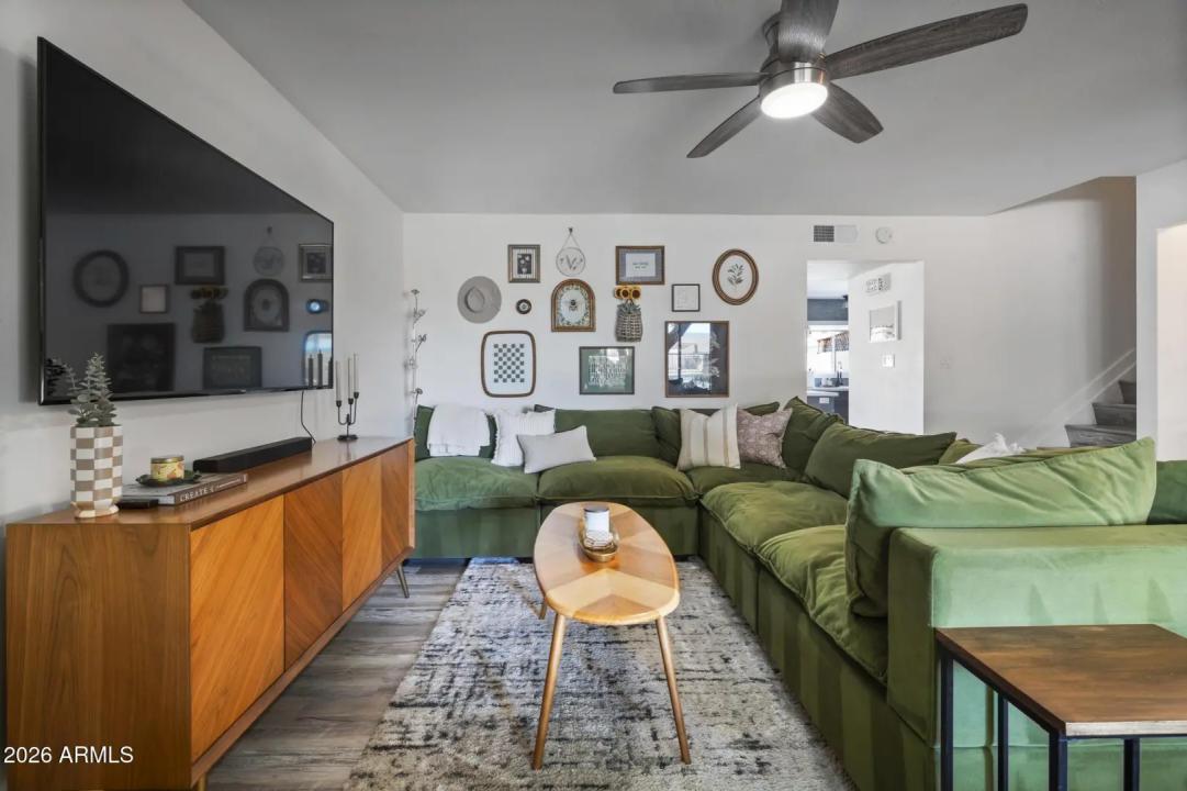 Real Estate Picture 28