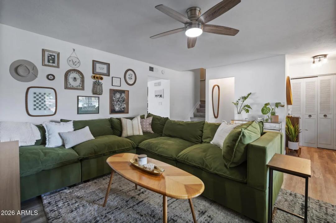 Real Estate Picture 6