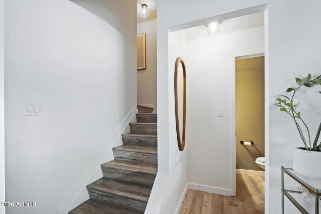 Real Estate Picture 32