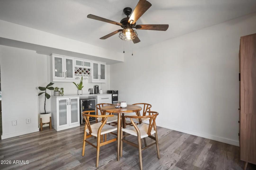 Real Estate Picture 16