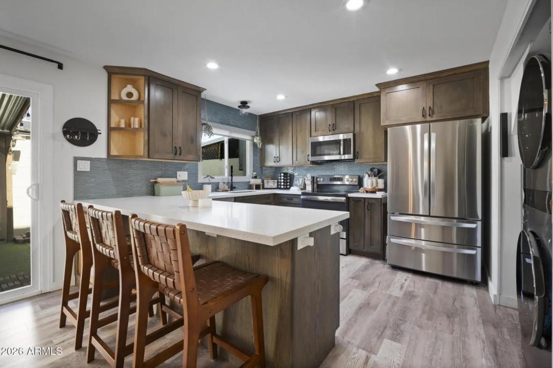 Real Estate Picture 1