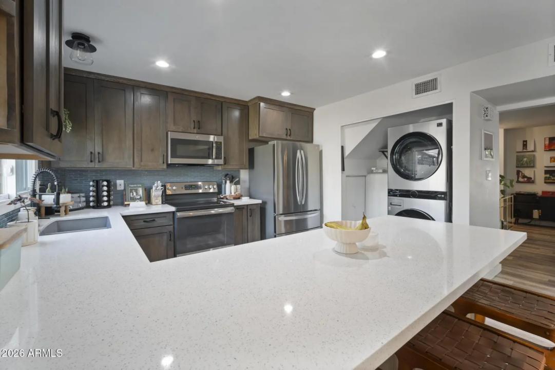 Real Estate Picture 20