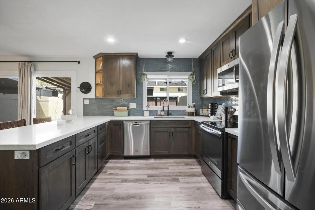 Real Estate Picture 13