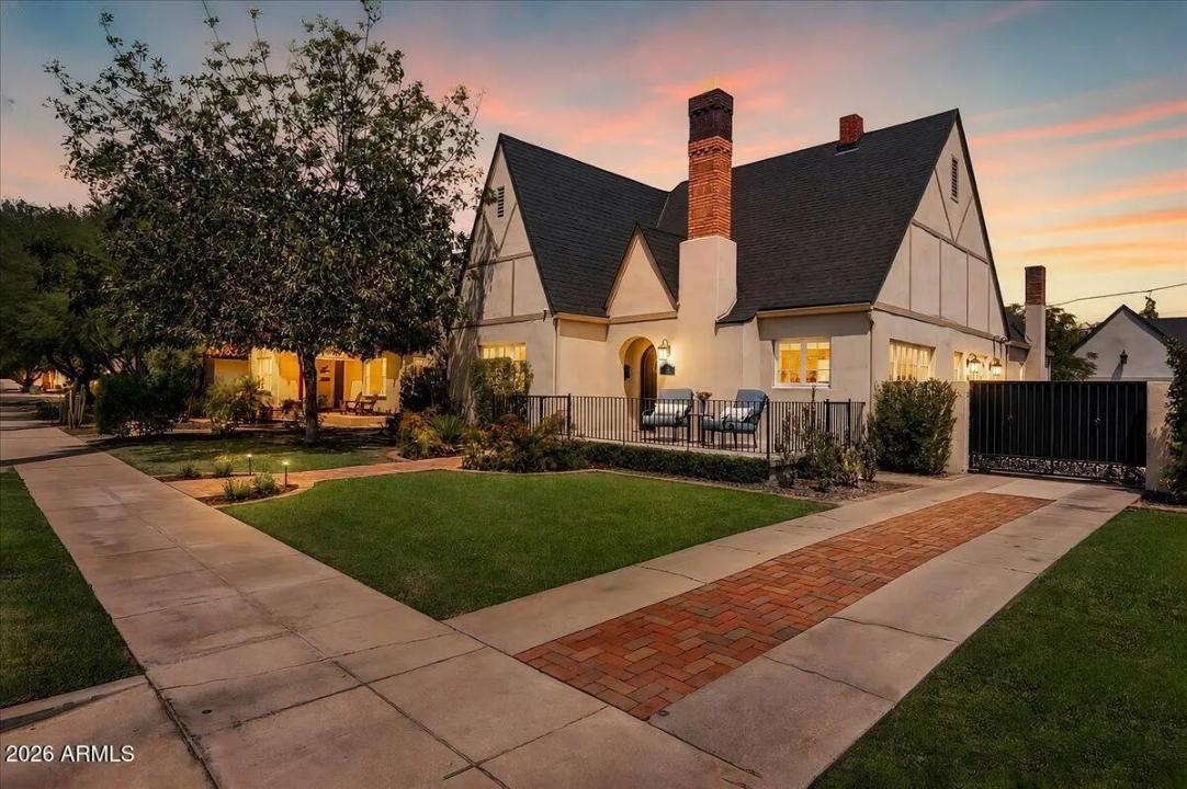 Real Estate Picture 1