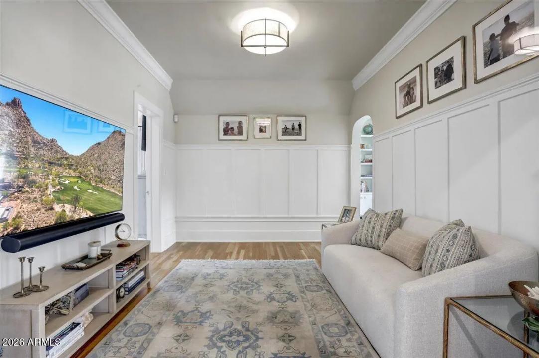 Real Estate Picture 12