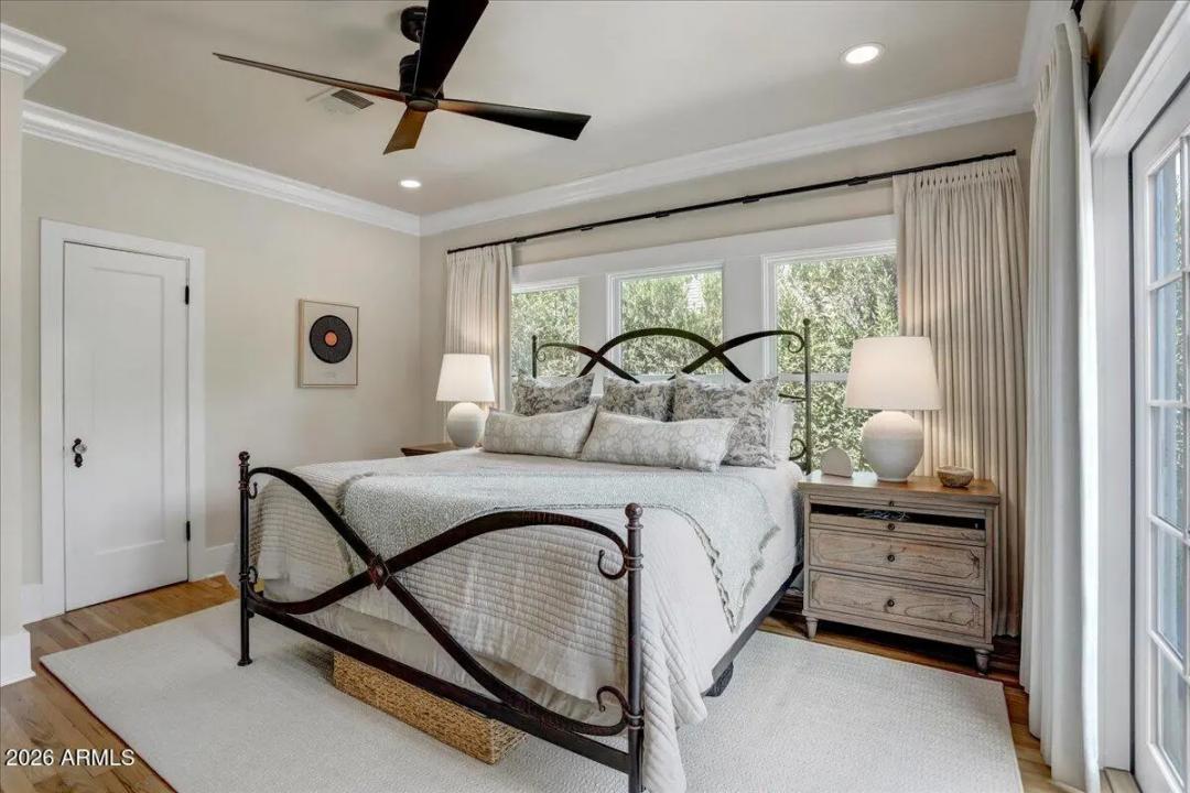 Real Estate Picture 14