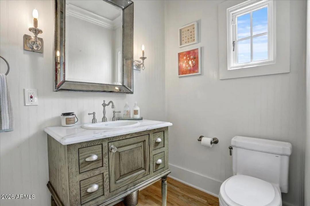 Real Estate Picture 22