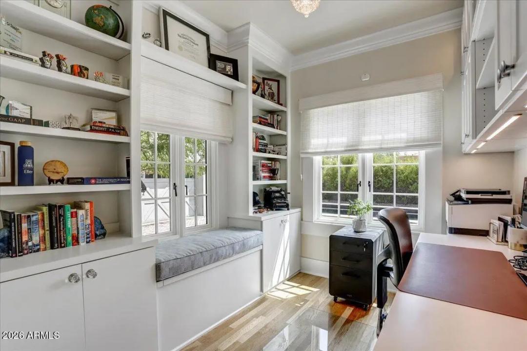 Real Estate Picture 23