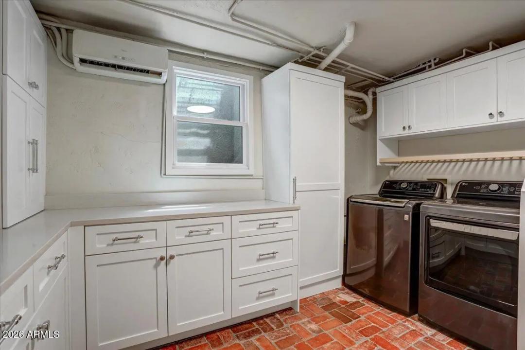 Real Estate Picture 25