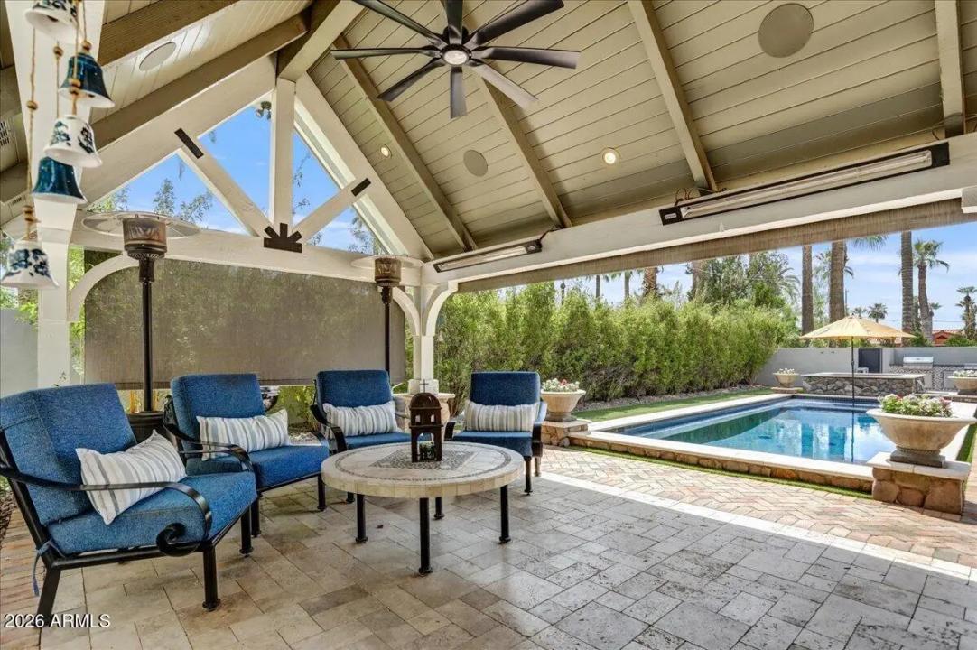 Real Estate Picture 32