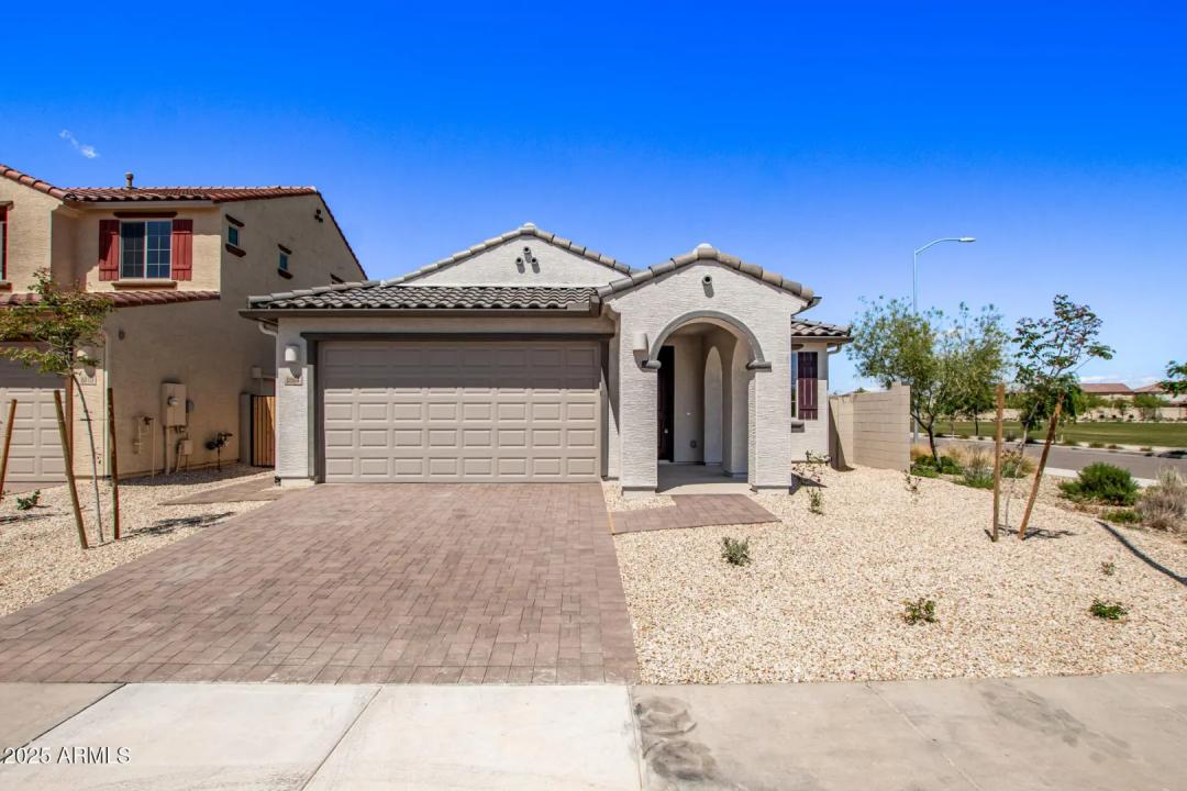 Real Estate Picture 1