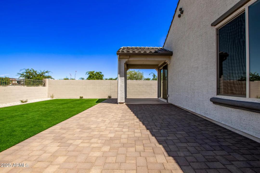 Real Estate Picture 27