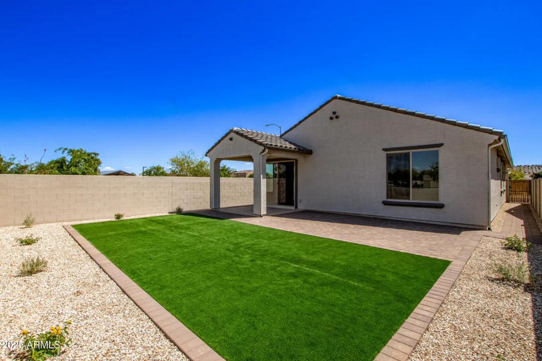 Real Estate Picture 28