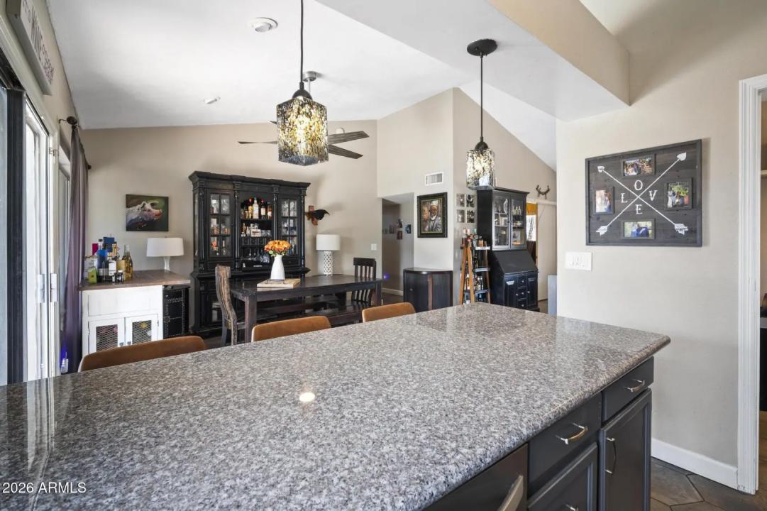 Real Estate Picture 15