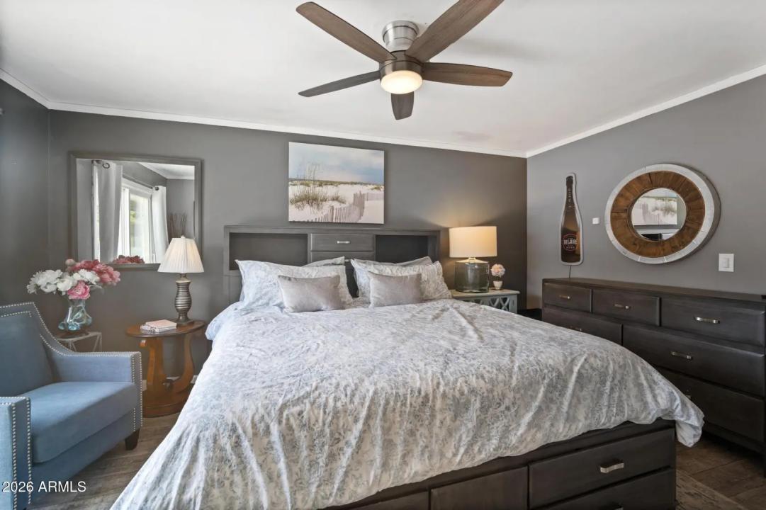 Real Estate Picture 20