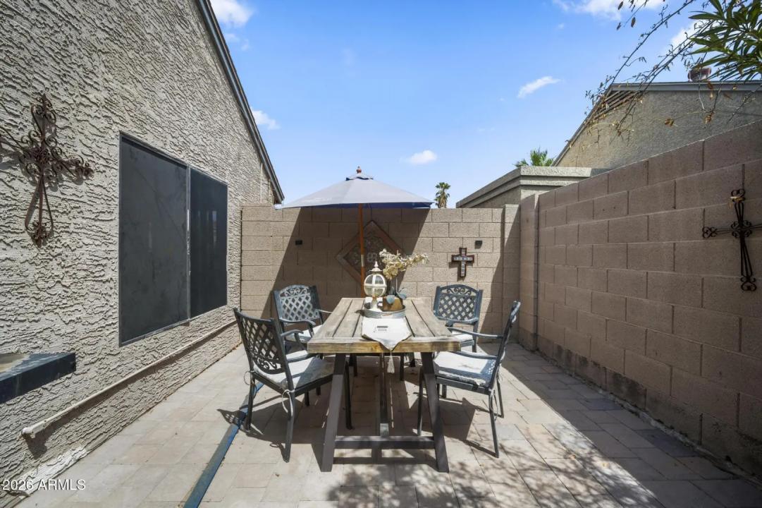 Real Estate Picture 25