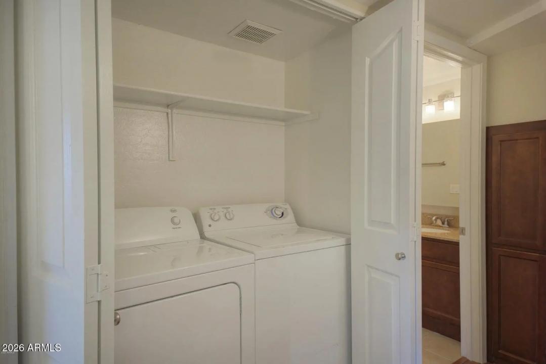 Real Estate Picture 5