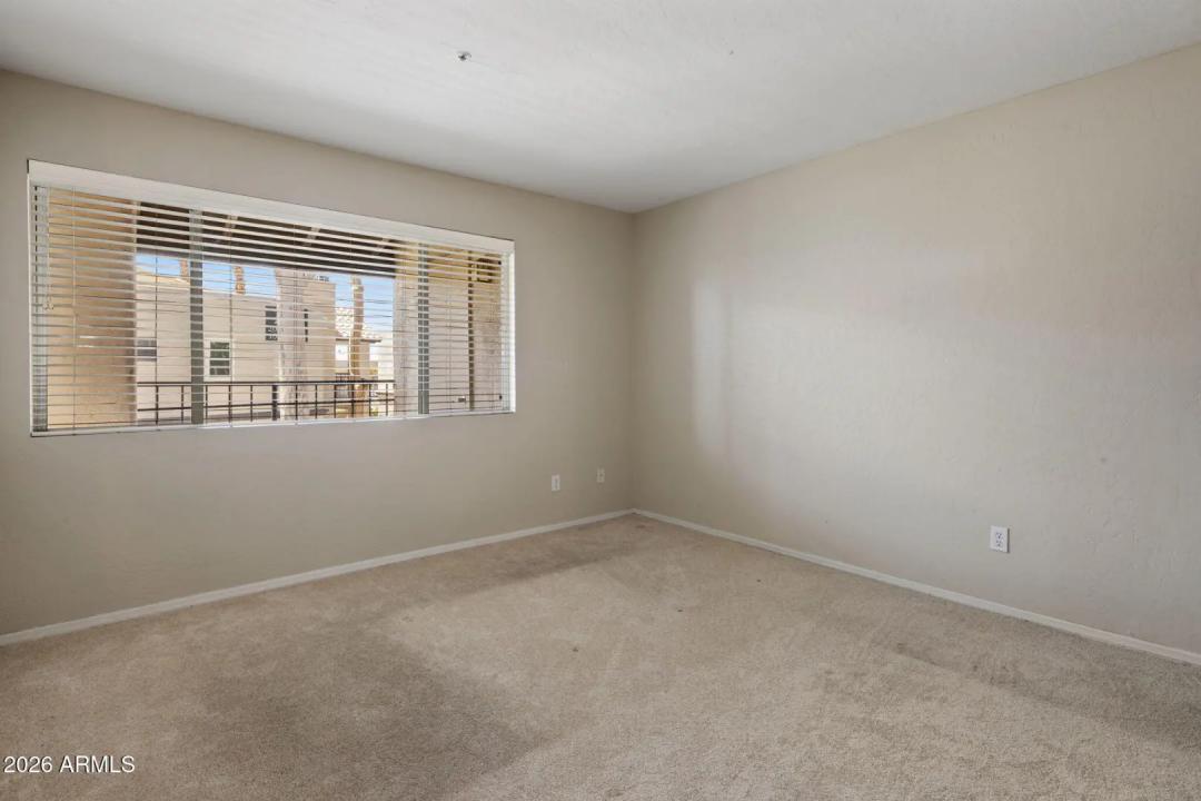 Real Estate Picture 8