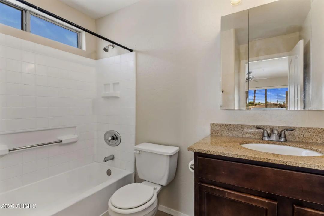 Real Estate Picture 9