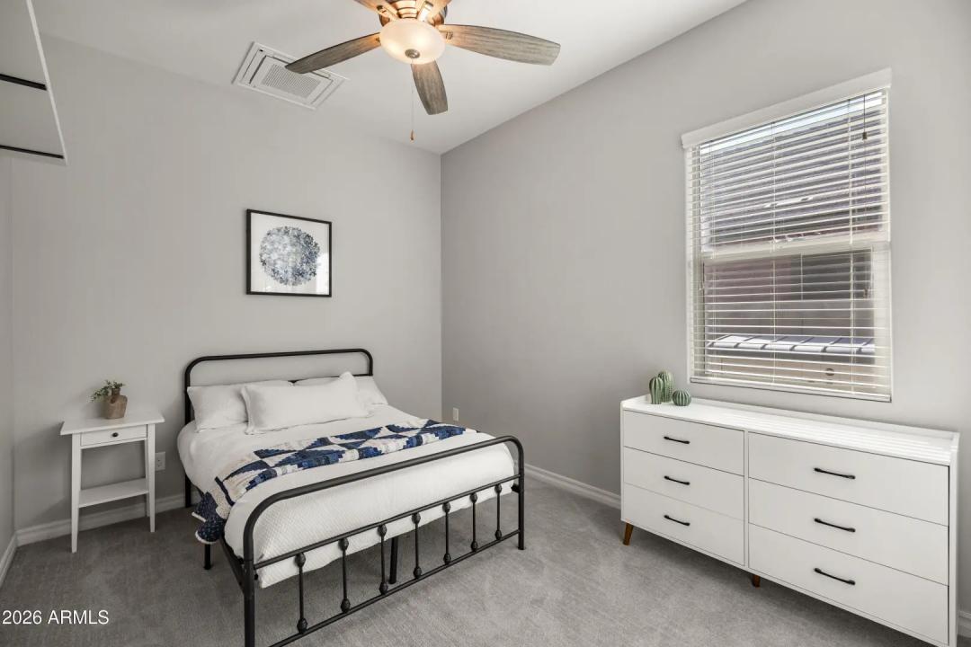 Real Estate Picture 16