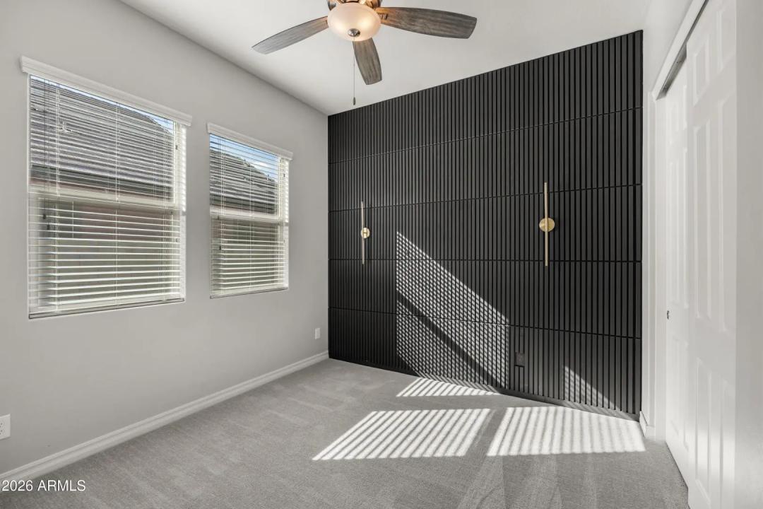 Real Estate Picture 15