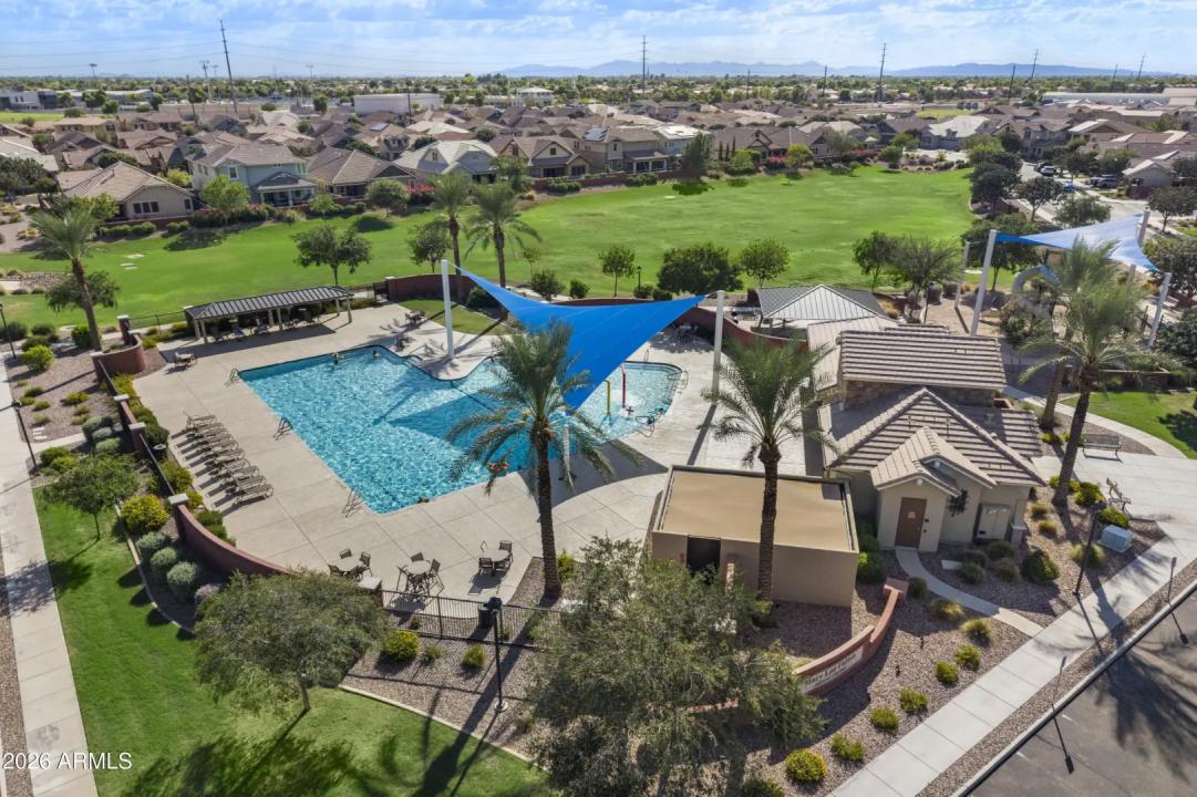 Real Estate Picture 26
