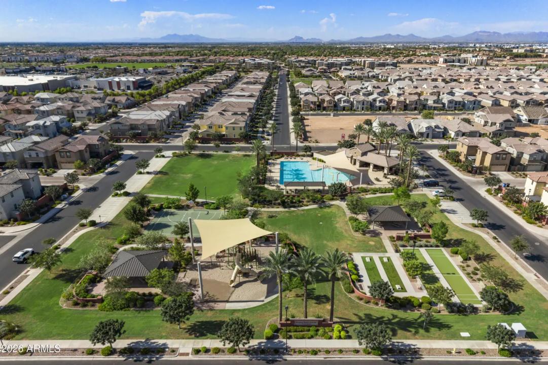 Real Estate Picture 27