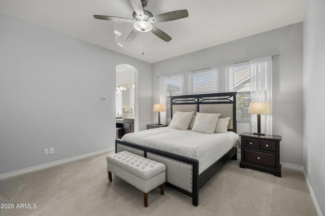 Real Estate Picture 12