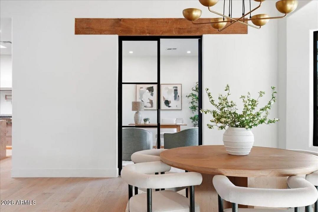 Real Estate Picture 9