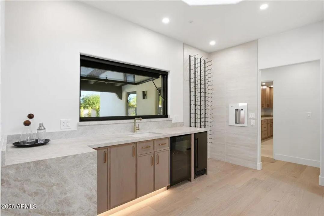 Real Estate Picture 21