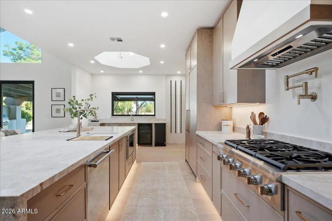 Real Estate Picture 26